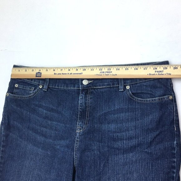 L.L. Bean Women's Jeans Favorite Fit Capri Stretch size 18 length 21" - Picture 4 of 7